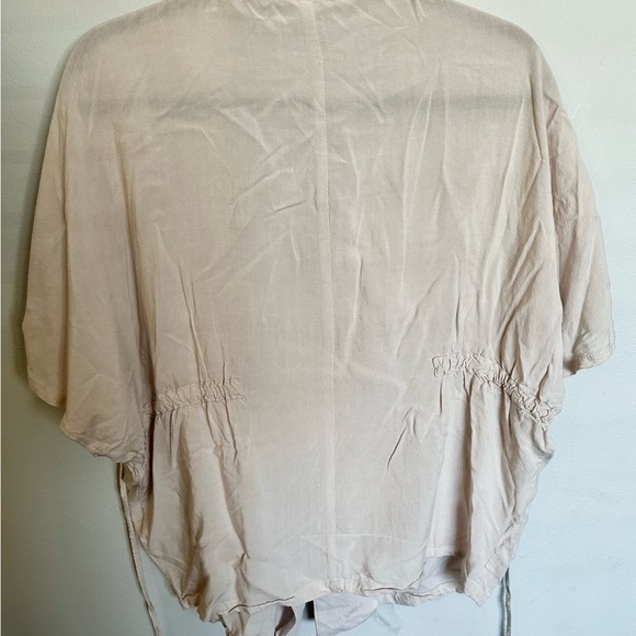 Beulah Shirt, Cream Button Down Size Small / Medium Double Pocket Tie Strings - Picture 2 of 4
